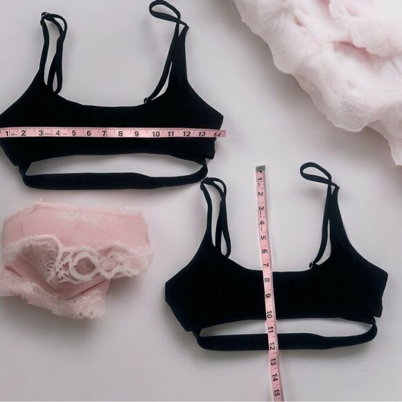 Dipping’ Daisies Swimwear l Cute Black Top Double strap design l Pull-on l EUC - Picture 4 of 9